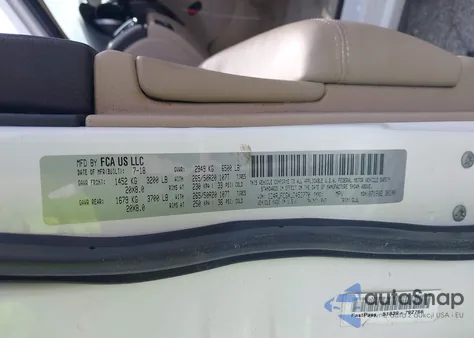 2018 Jeep Grand Cherokee Overland 4X4 z USA, uszkodzony, nr VIN 1C4RJFCGXJC453770